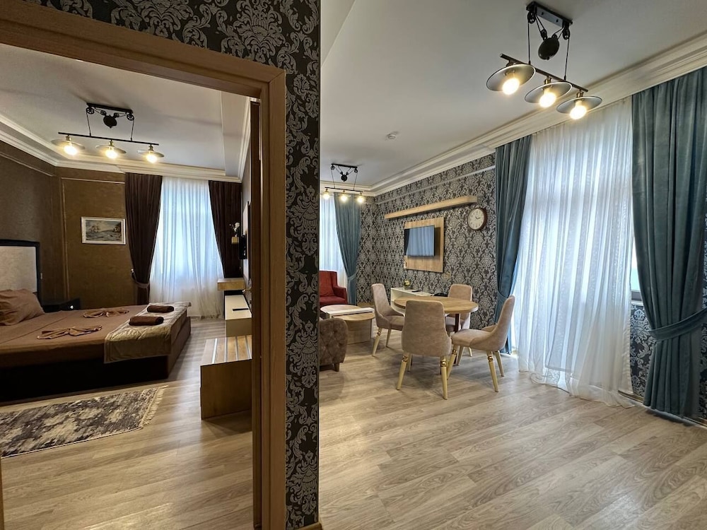 Deluxe Twin Room photo 3