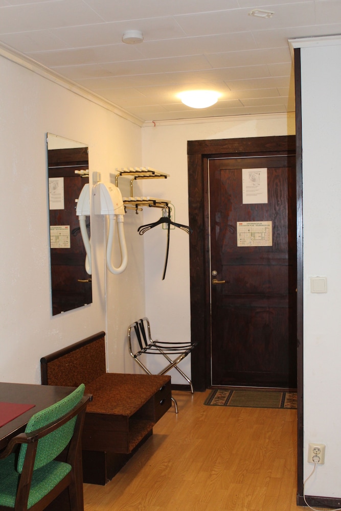 Economy Single Room, 1 Bedroom photo 2