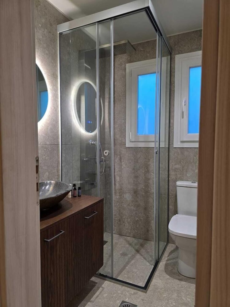 Luxury Villa, Beach View photo 3