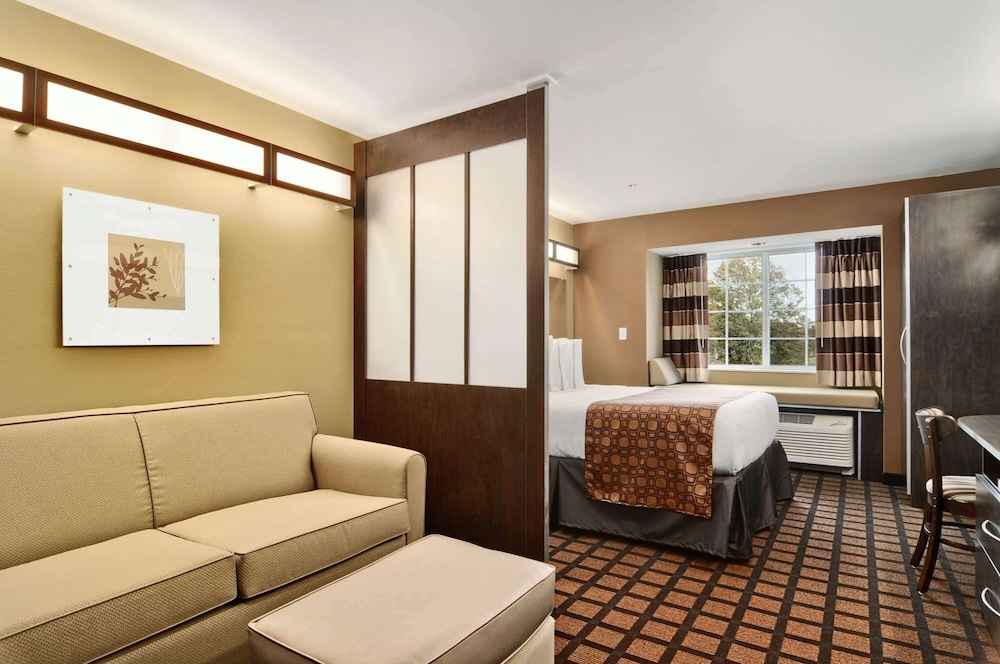 Room, 1 Queen Bed, Non Smoking (Visual/Hearing Impaired)