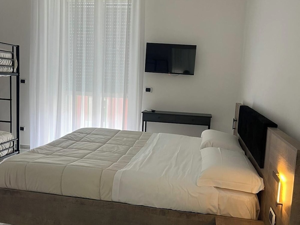 Family Quadruple Room, Balcony, City View