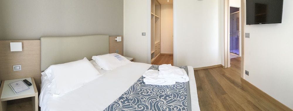 Suite - Photo 4