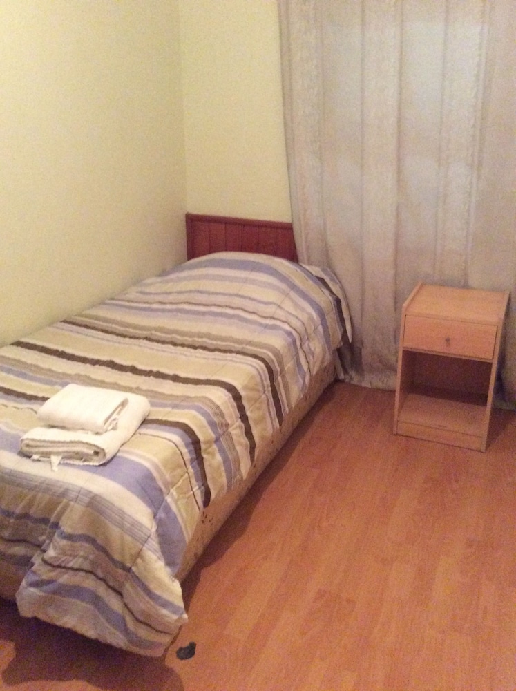Triple Room, 3 Twin Beds photo 3