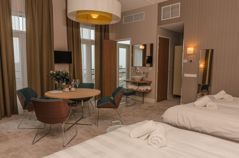 Deluxe Quadruple Room photo 3