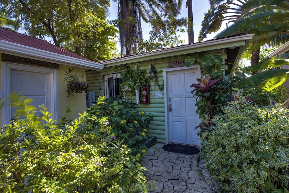 Standard Cabin, 1 Queen Bed, Non Smoking, Kitchenette, photo 6