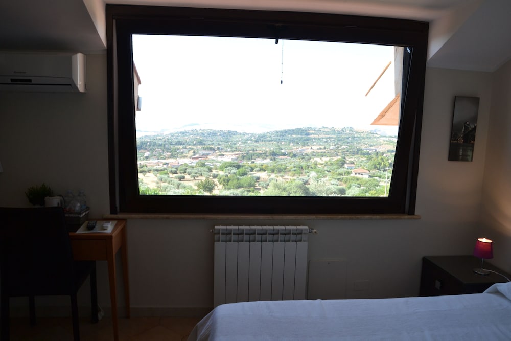 Comfort Double or Twin Room photo 3