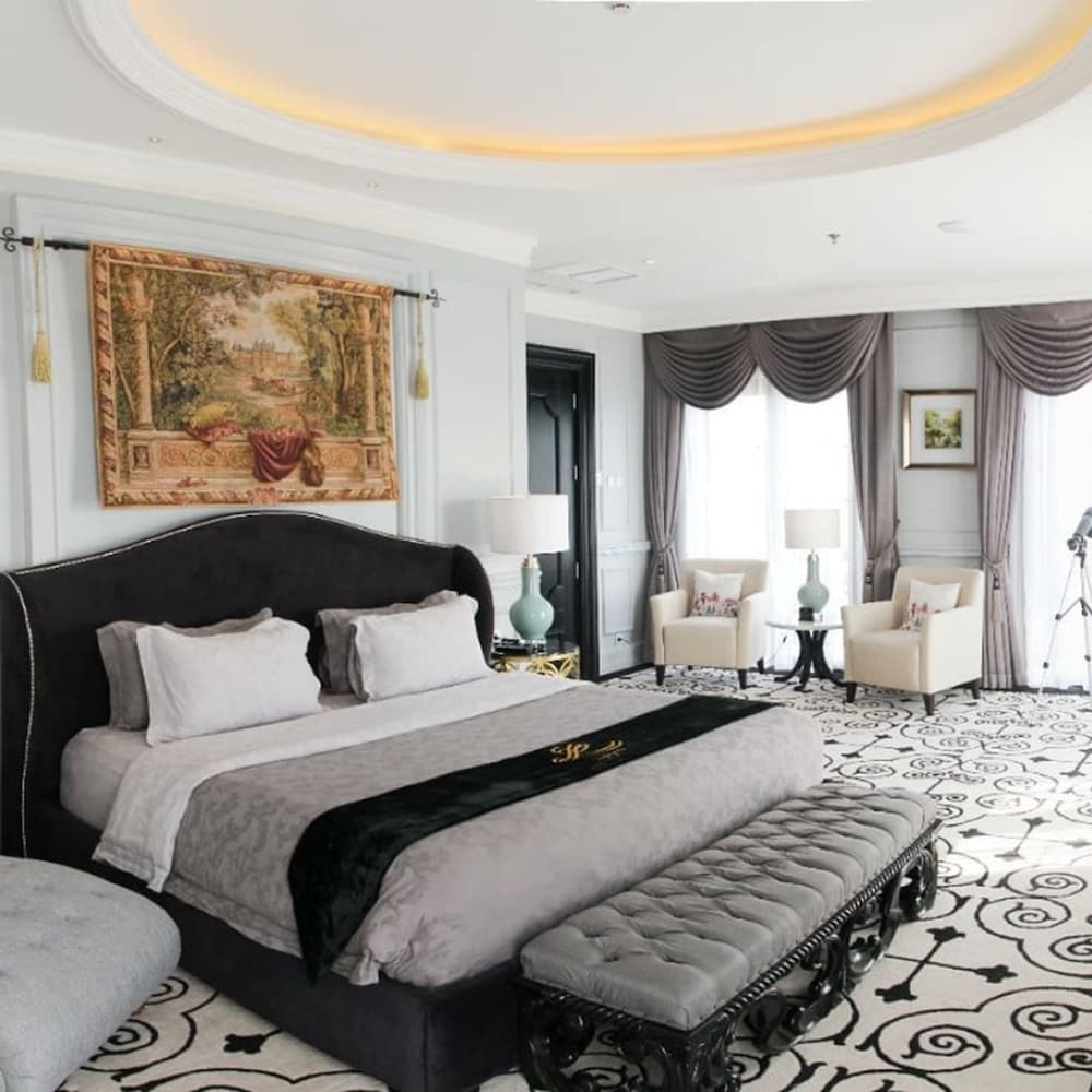 Penthouse photo 1