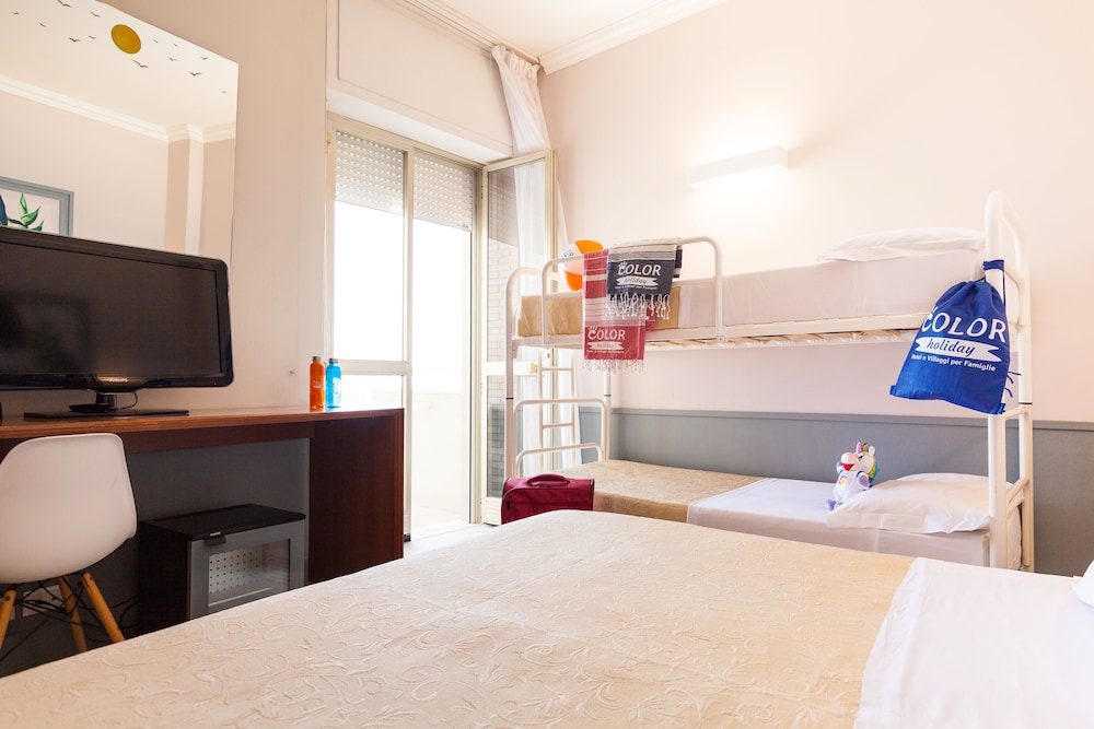 Standard Quadruple Room photo 3