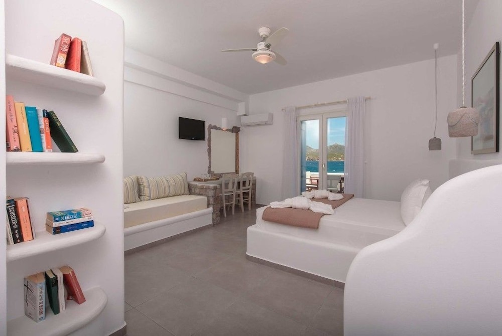 Superior Double Room, Sea View photo 2