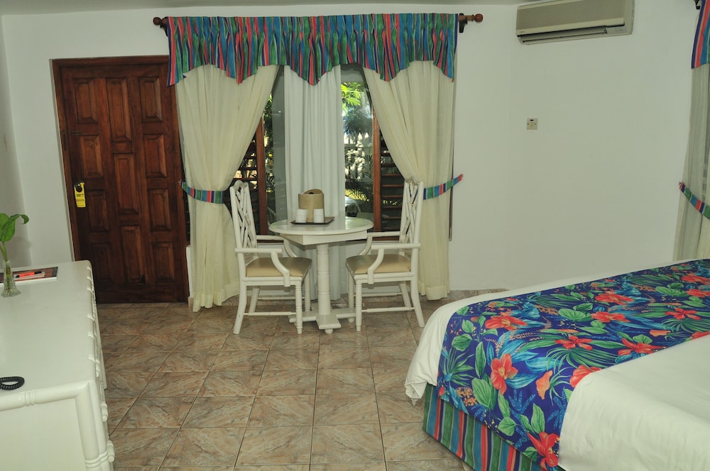 Suite, vue jardin