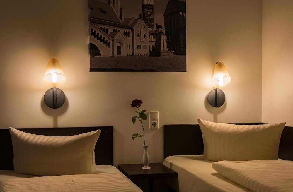 Basic Double Room photo 3
