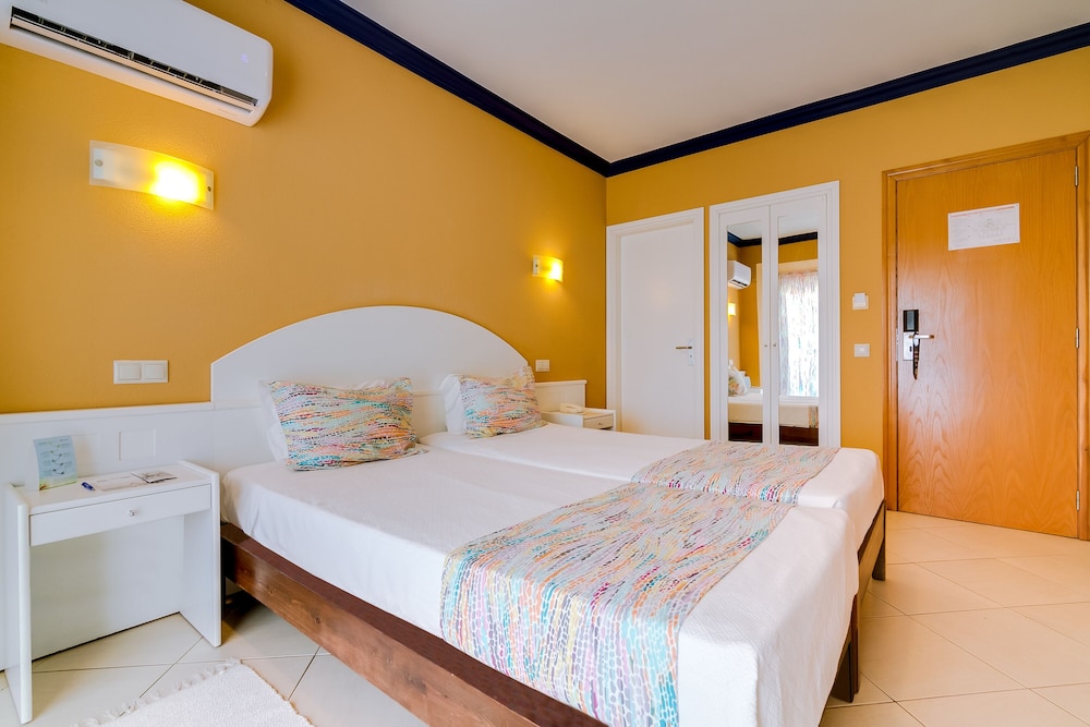 Triple Room - Photo 7