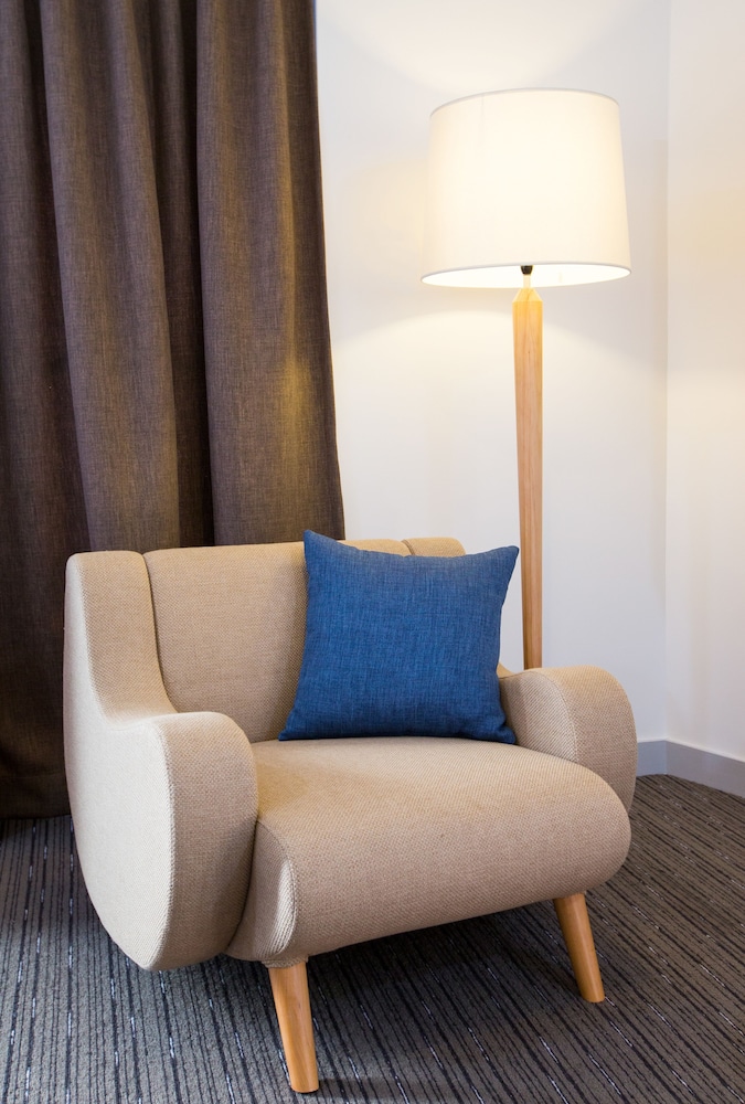 Superior Standard King Room - Photo 2