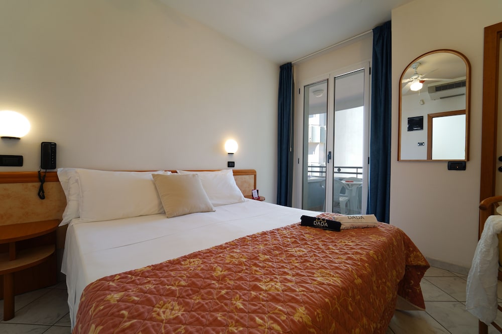 Classic Room - Photo 7