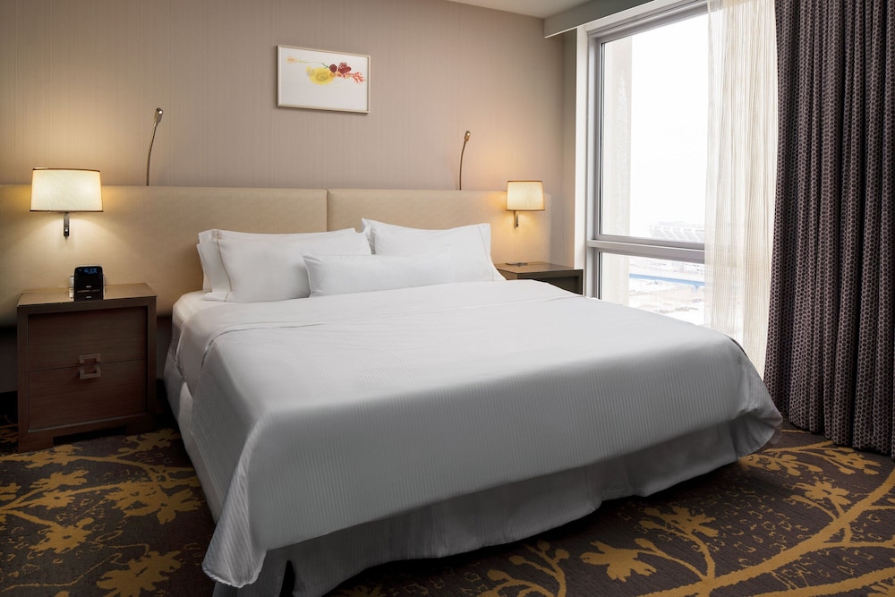 Suite, 1 King Bed with Sofa bed, City View - Photo 1