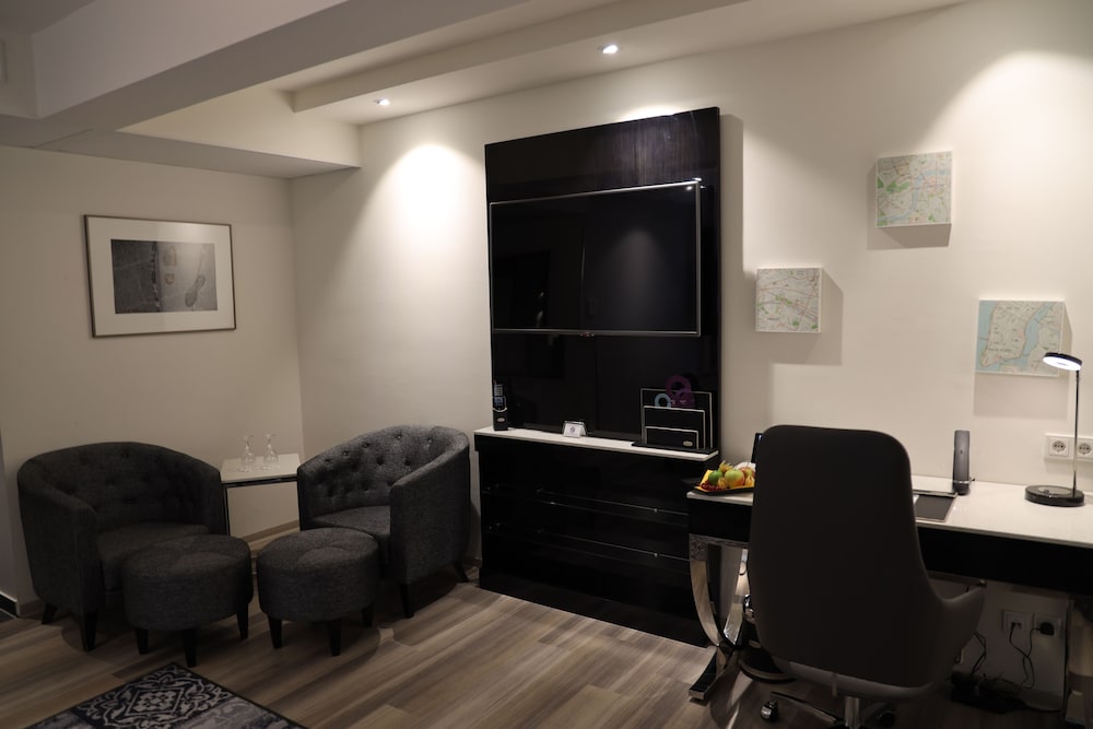 Privilege, Twin Room, Multiple Beds - Photo 4