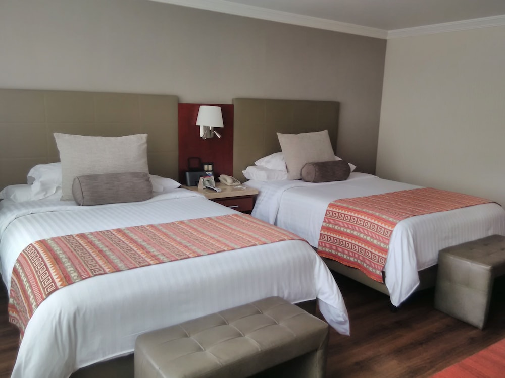Family Double Room, 2 Double Beds - Photo 1