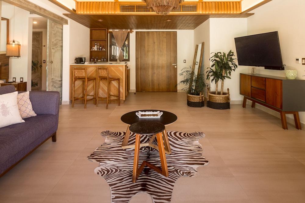 2 Bedroom Suite