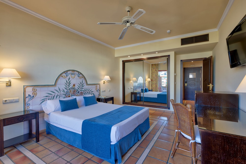 Double Room - Photo 5