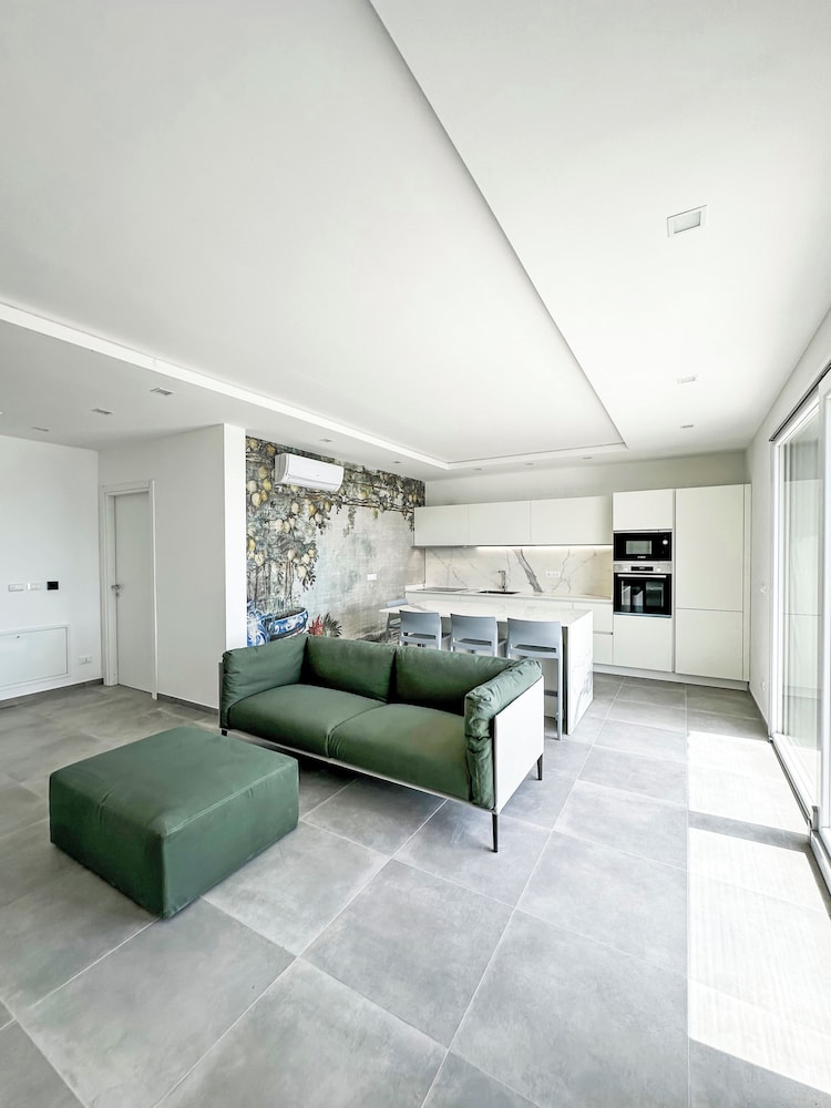 Villa, 2 Bedrooms, Private Pool, Sea View photo 3