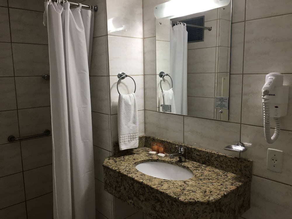 Standard Double Room - Photo 2