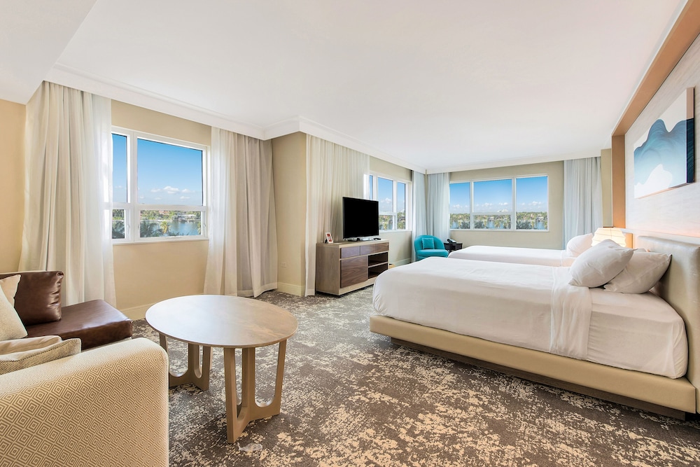 Bay View Suite Two Queens - Photo 1
