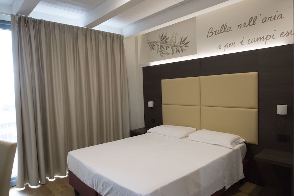 Superior Double or Twin Room photo 2