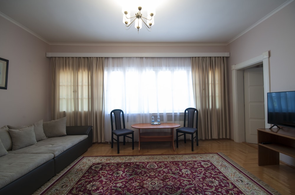 Suite, 1 Bedroom photo 3