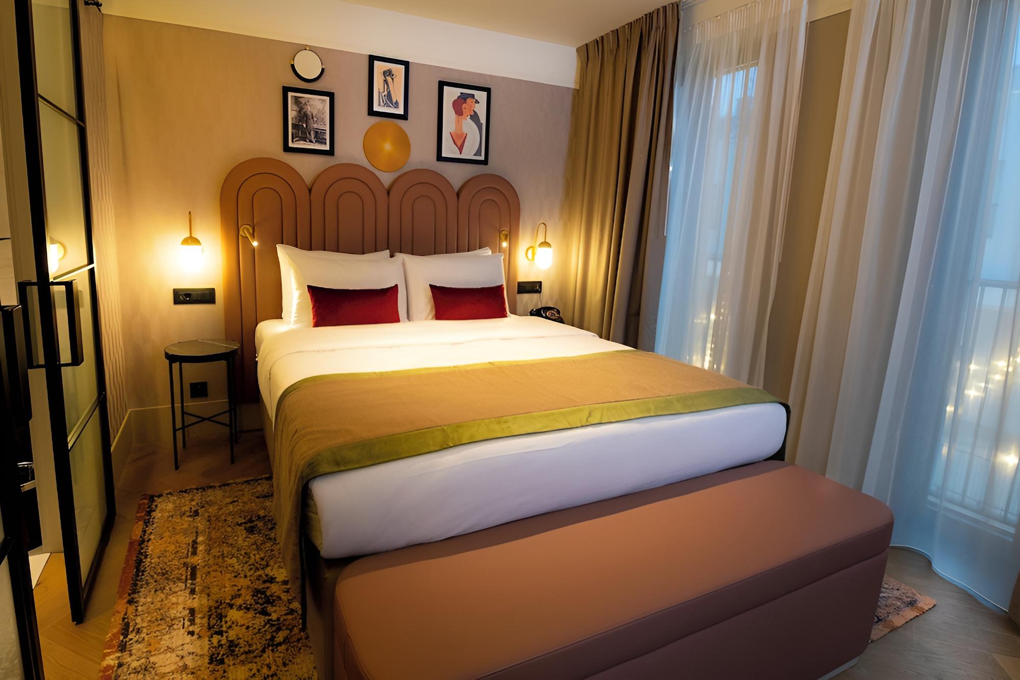Suite, 1 Queen Bed