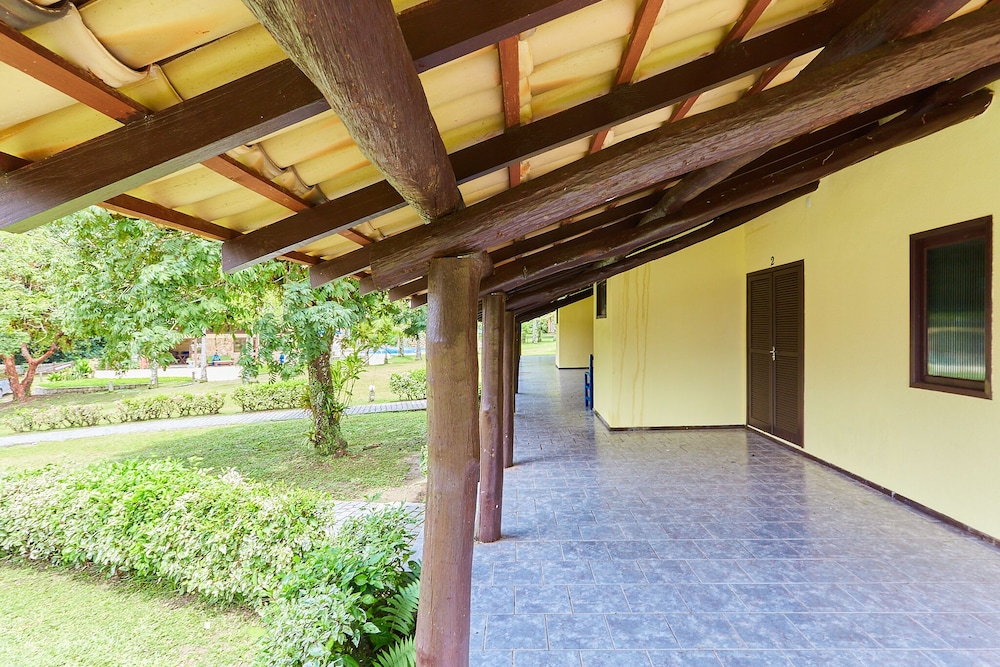 Basic Room, Pool View, Garden Area photo 3