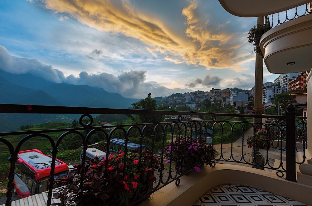 Deluxe Double Room, Mountain View - Photo 7