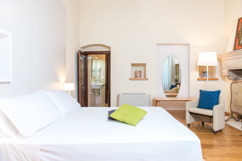 Deluxe Double Room Single Use