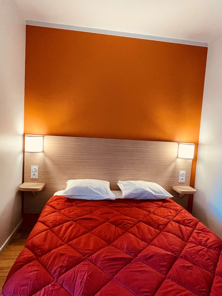 Standard Room, Multiple Beds photo 2