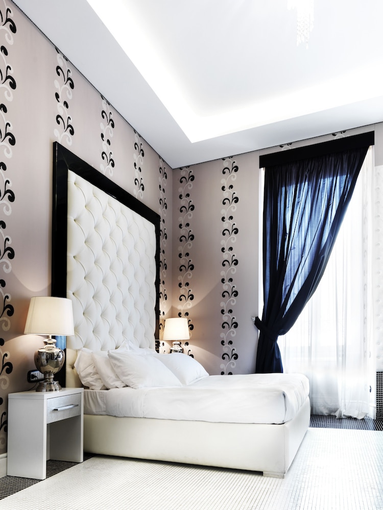 Deluxe Double Room - Photo 3