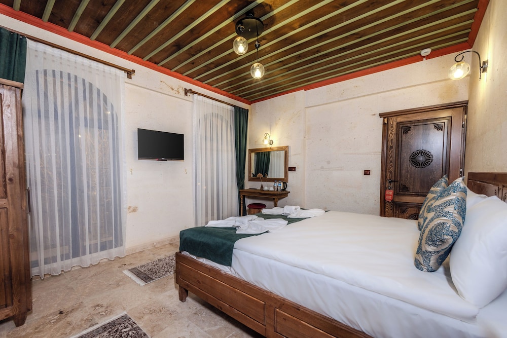 Standard Room, City View