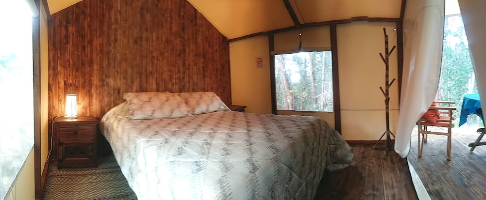Standard Tent, 1 Double Bed, Private Bathroom photo 3