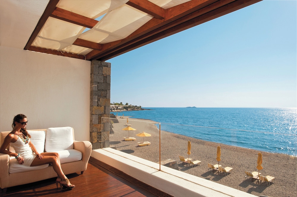 Deluxe Suite, Sea View photo 3