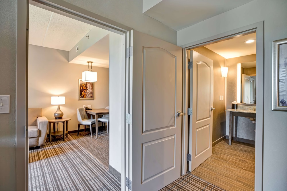 Suite, 2 Queen Beds, Accessible, Non Smoking