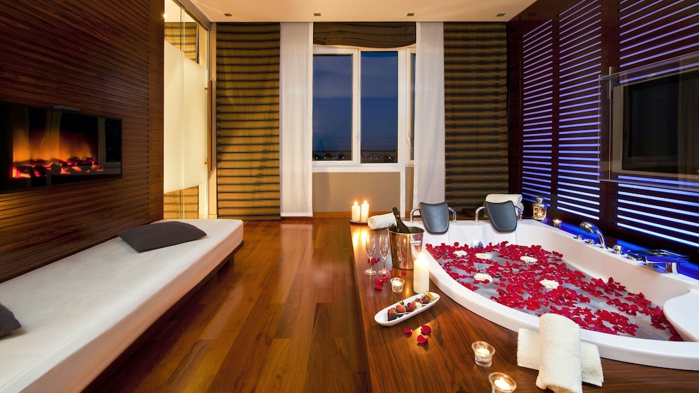 Grand Suite Experience photo 1