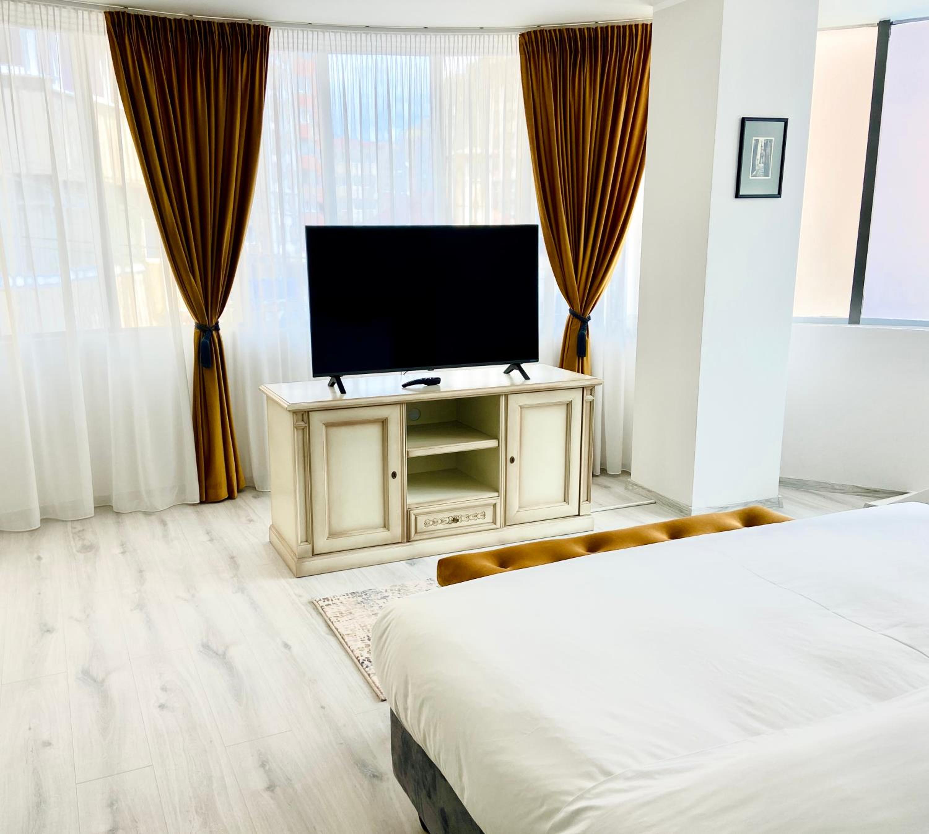 Executive Double Room - Photo 7