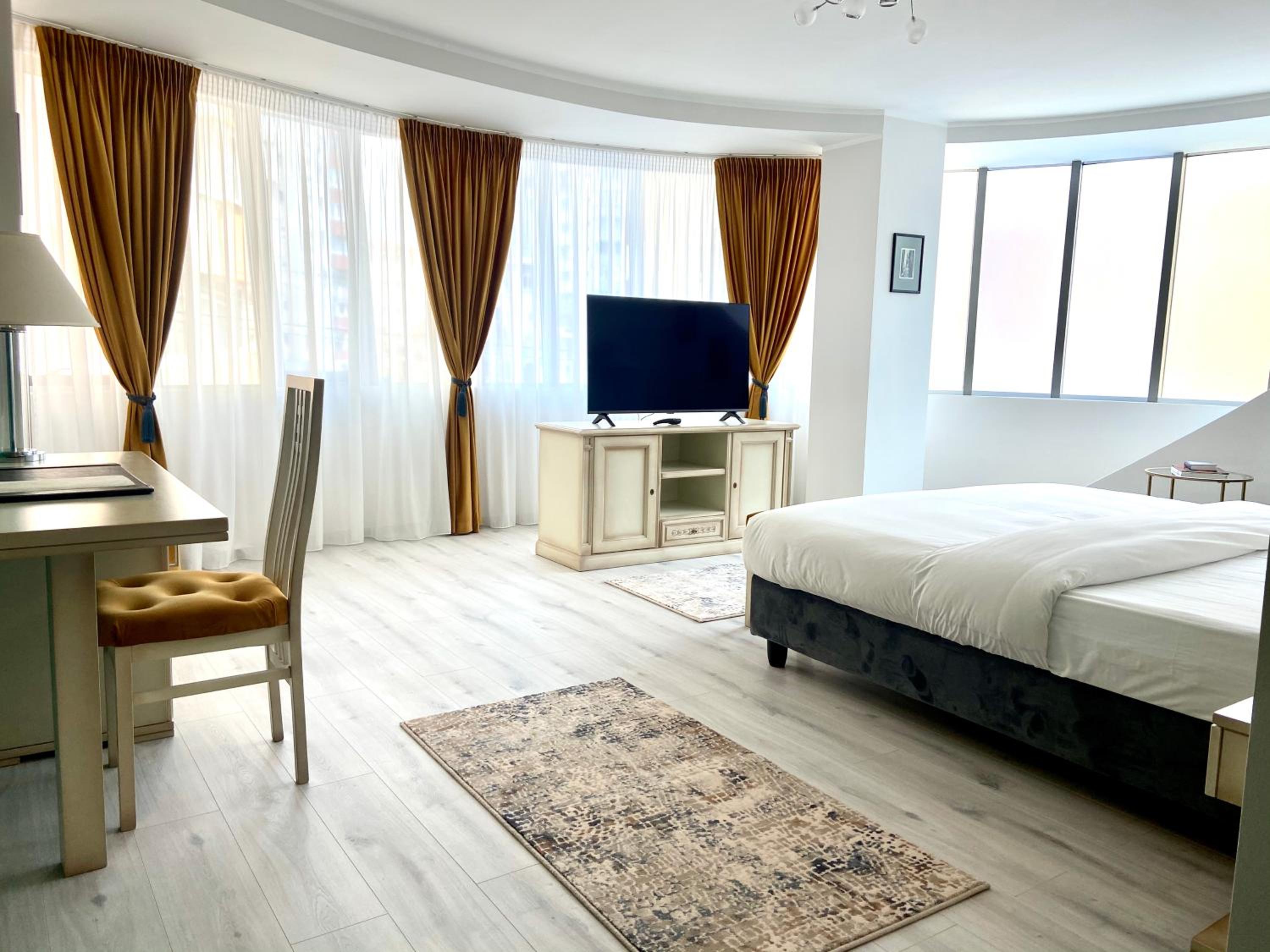 Executive Double Room - Photo 14