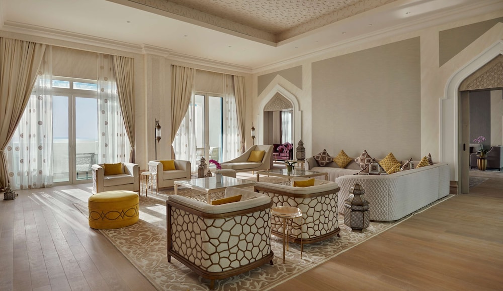 Royal Suite North