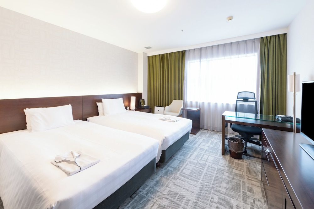 Hollywood Twin Room with an extra bed (for three adults), Non-smoking photo 2