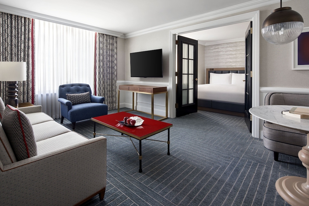 Executive Suite, 1 Bedroom - Photo 3