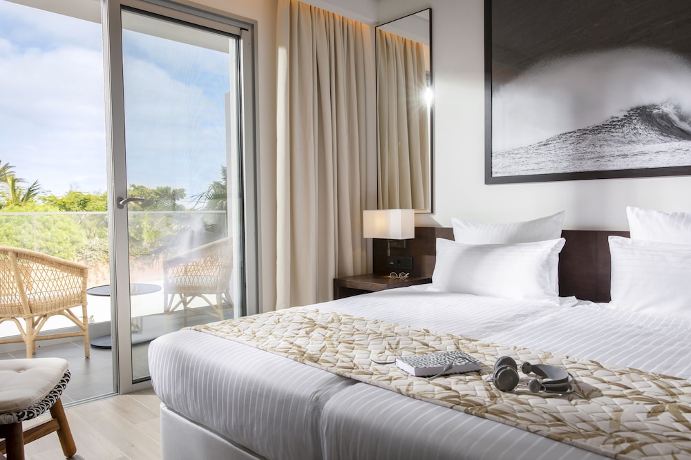 Classic Double Room, Partial Sea View photo 2