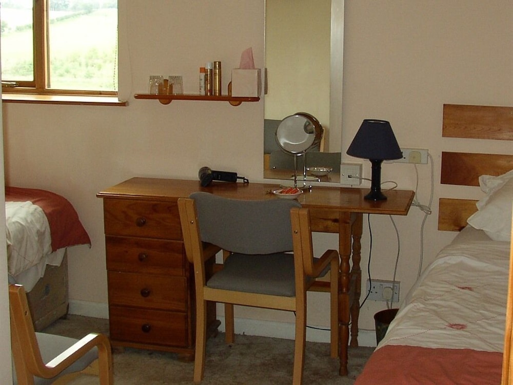 Double Room, Ensuite - Photo 2