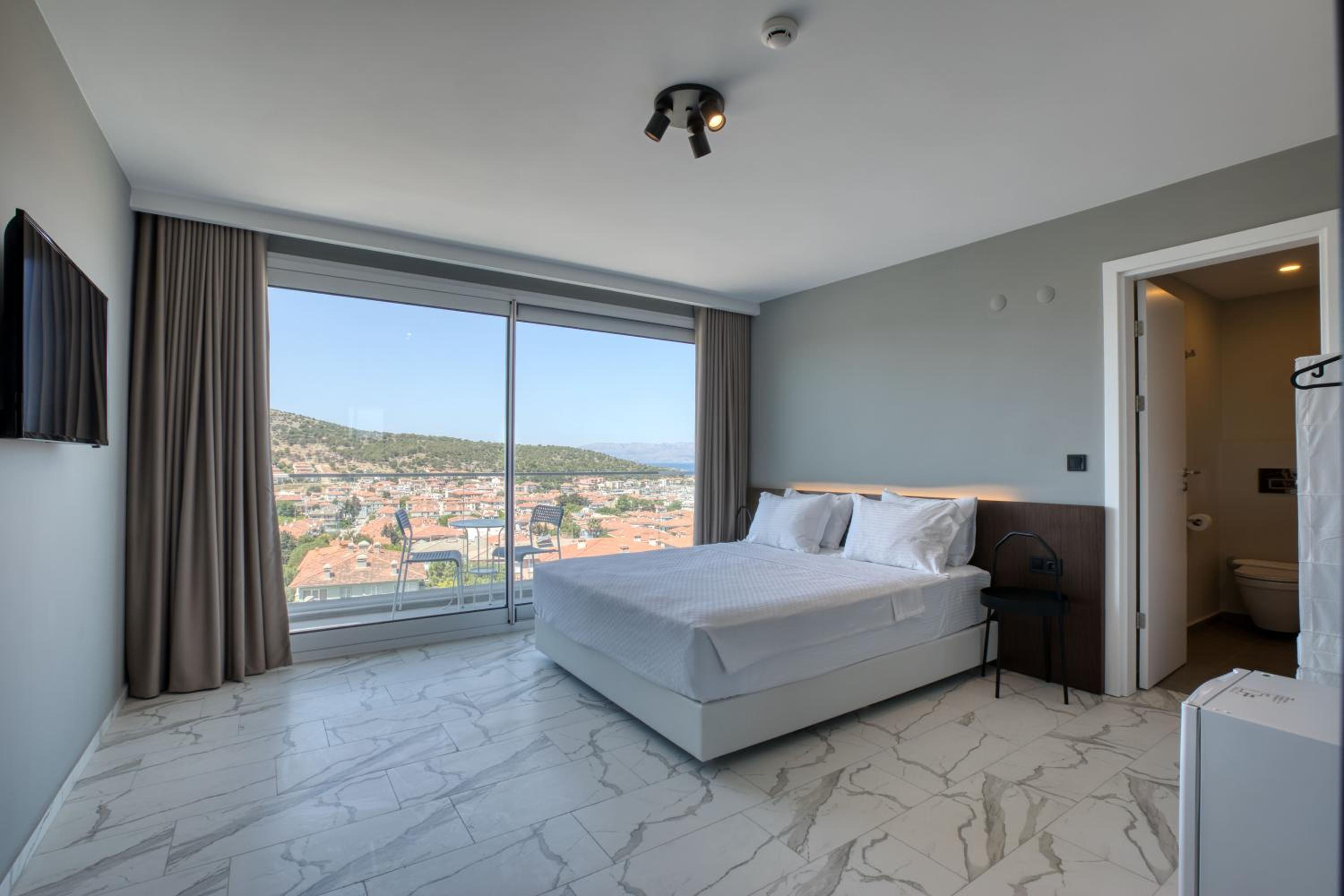 Superior Double Room - Photo 11