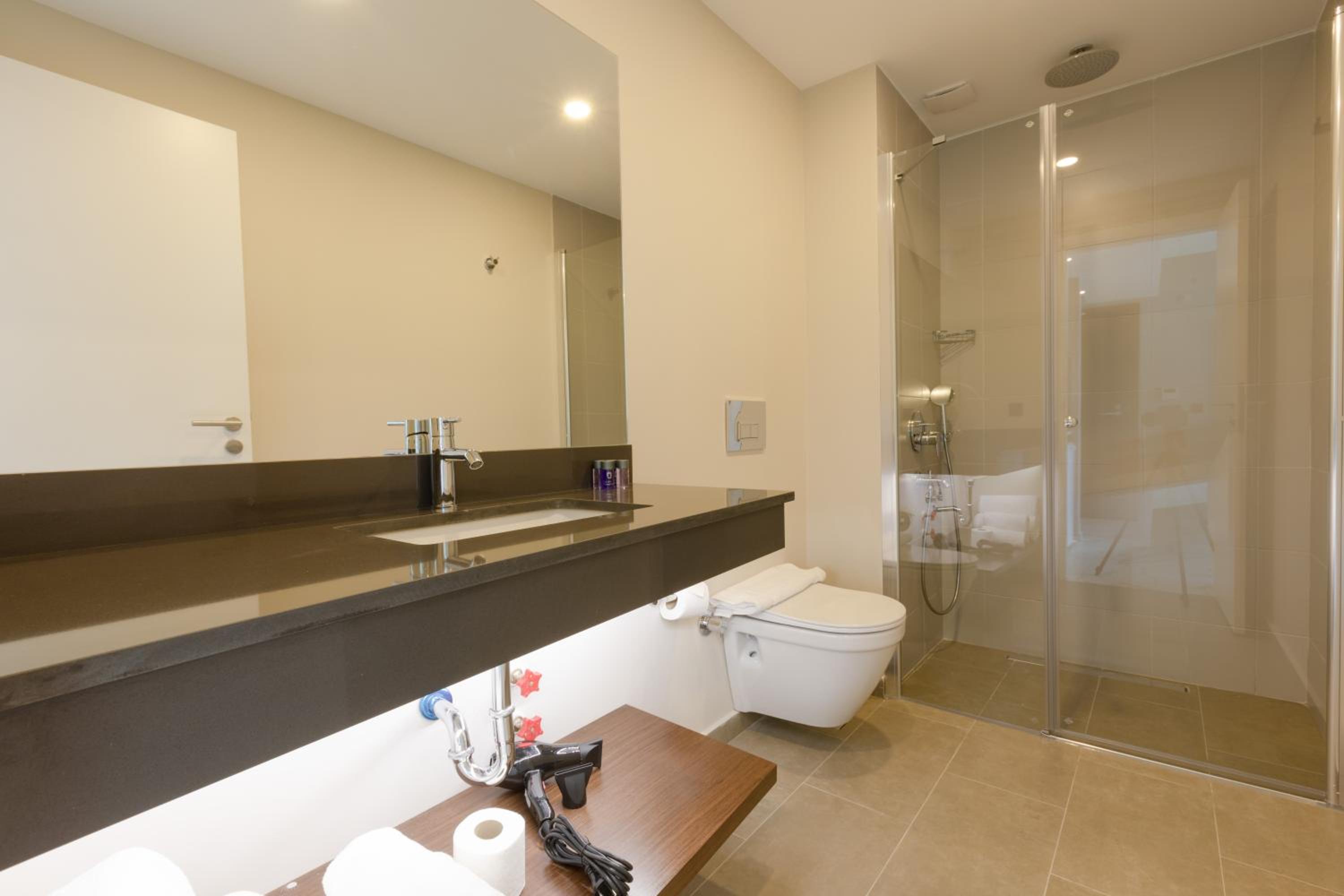 Superior Suite - Photo 4