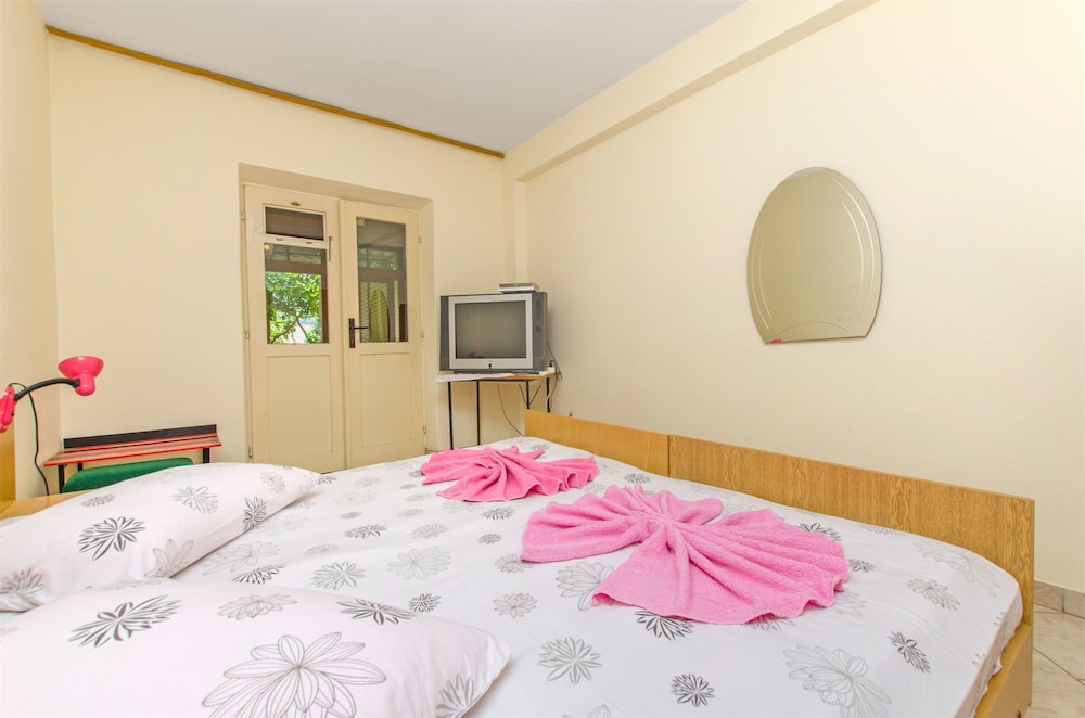 Apartment (A1)