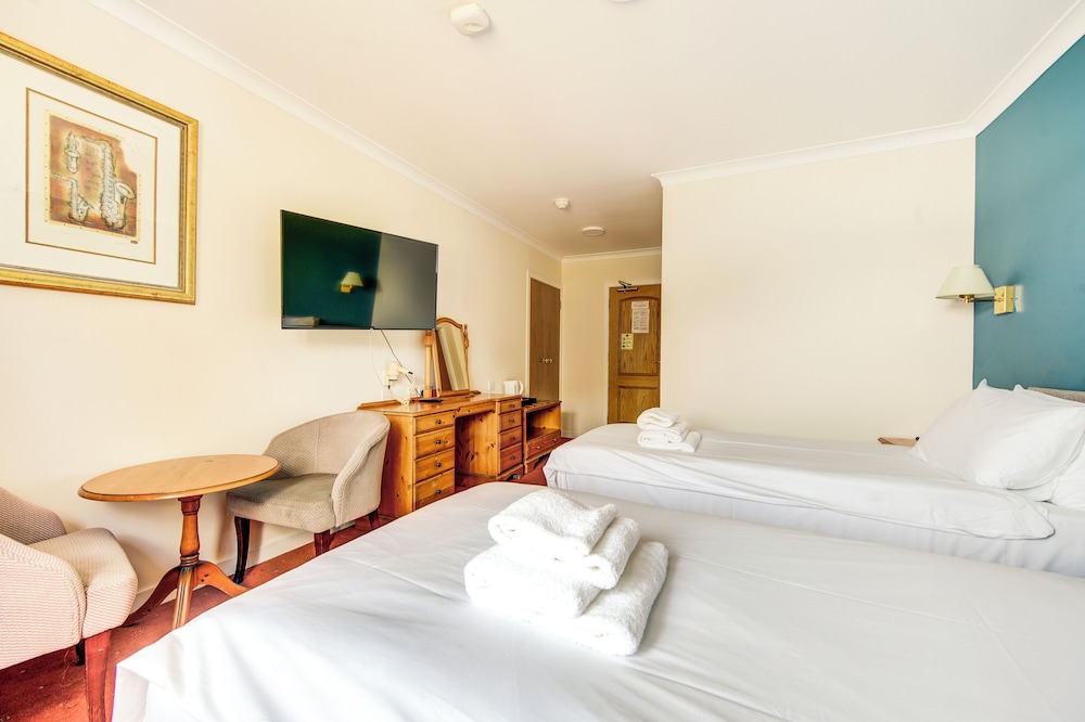 Standard Twin Room - Photo 4
